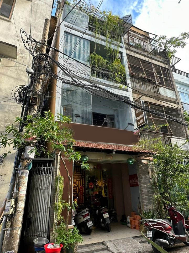 Cho thuê nhà mặt tiền Nguyễn Văn Nguyễn, P.Tân Định, Q.1